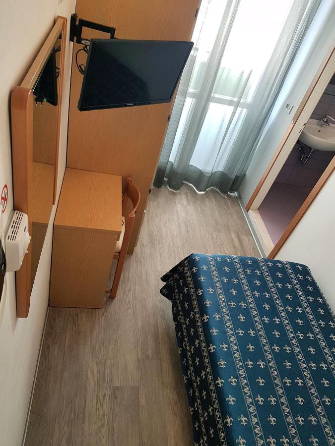 Hotel Sorriso - Molto Piu Di Una Stella Riccione Eksteriør billede